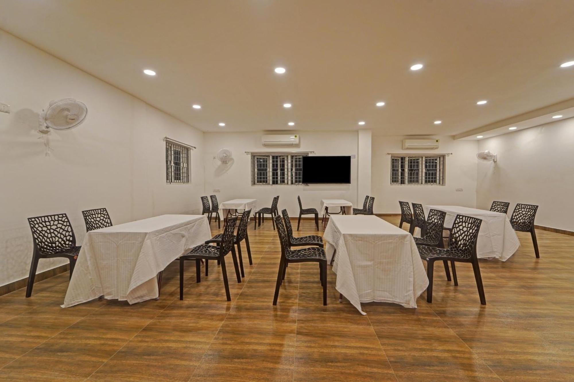 Hotel Super Townhouse Orchid Residency Near T.nagar Chennai